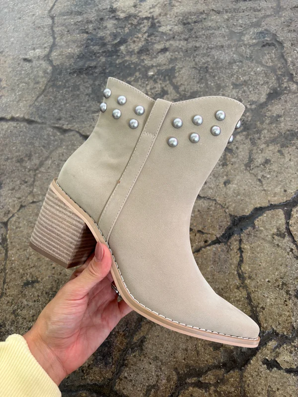 hereditboutique6385107