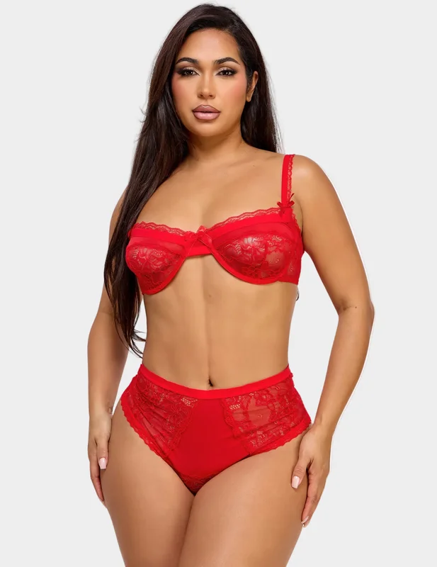 hourglasslingerie6683161
