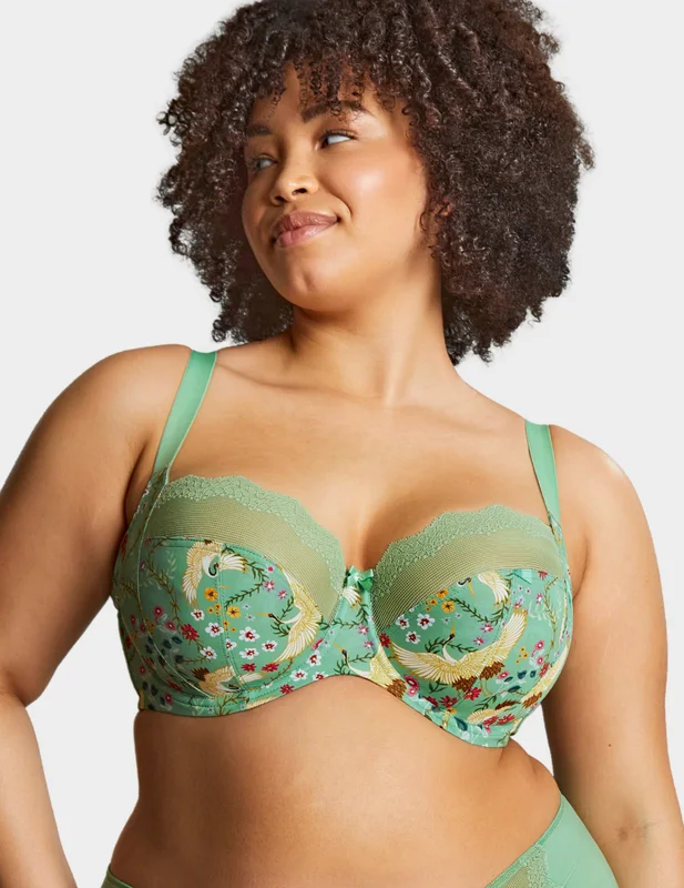 hourglasslingerie6684772