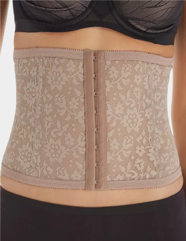 hourglasslingerie6724022