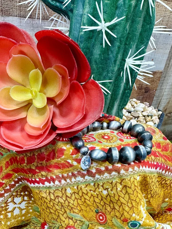 piratesandpearlsboutique6262715