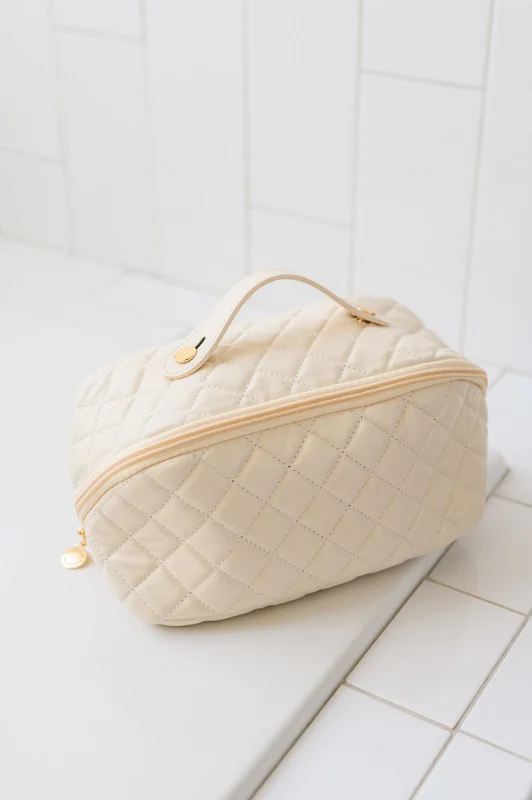 piratesandpearlsboutique6280008
