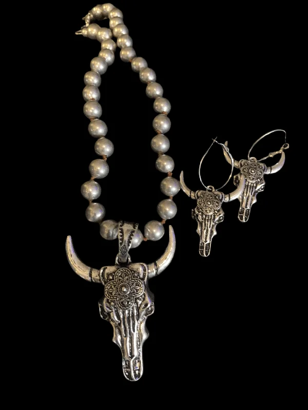 piratesandpearlsboutique6307032