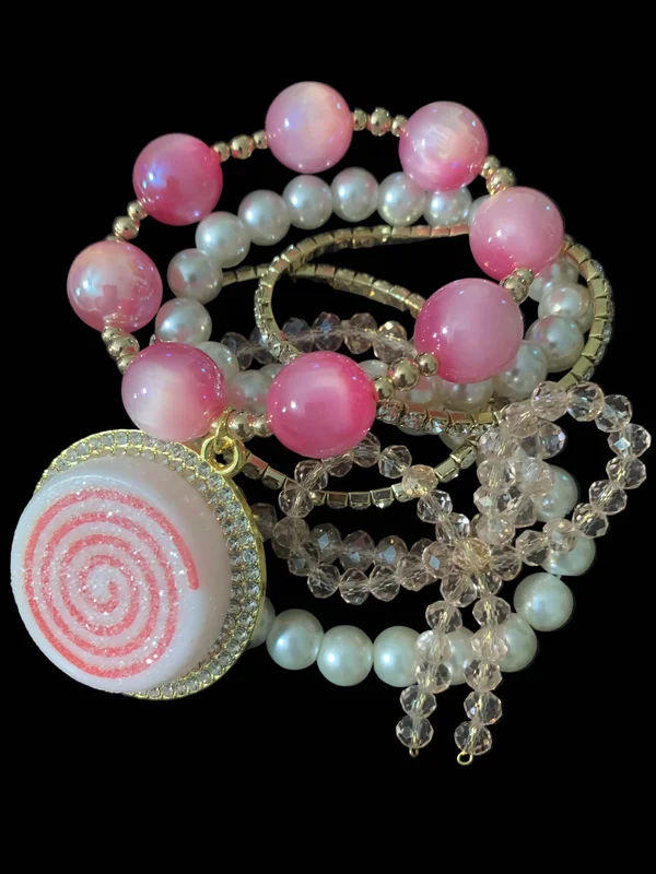 piratesandpearlsboutique6313343