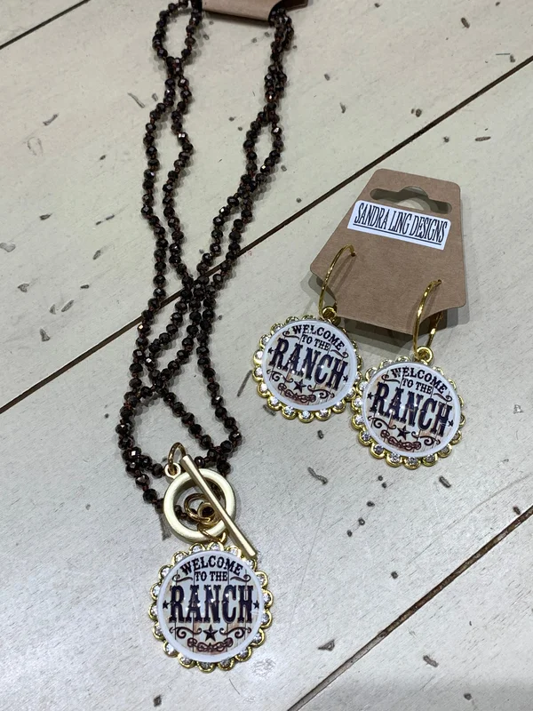 piratesandpearlsboutique6353029